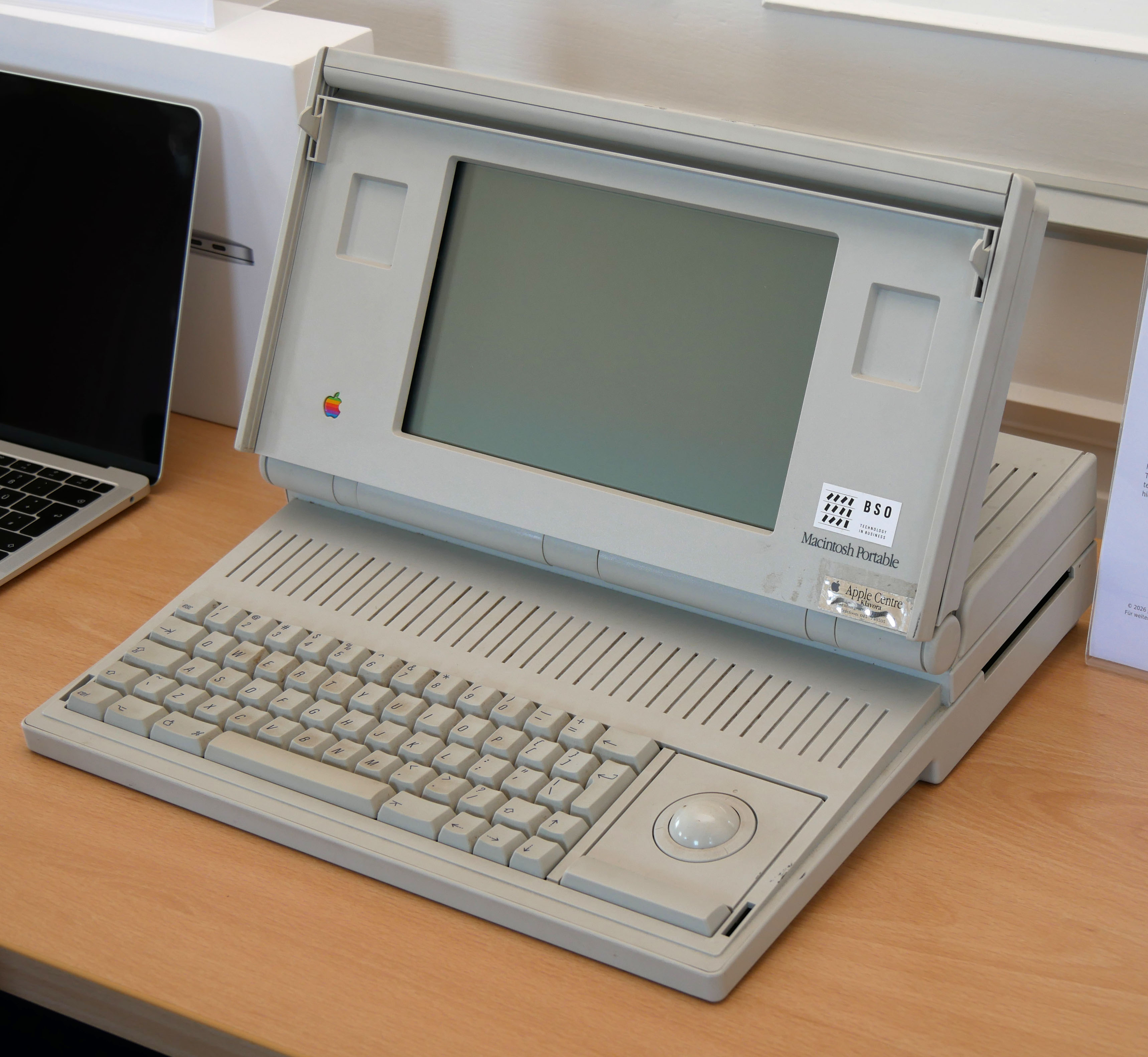 Apple Macintosh Portable